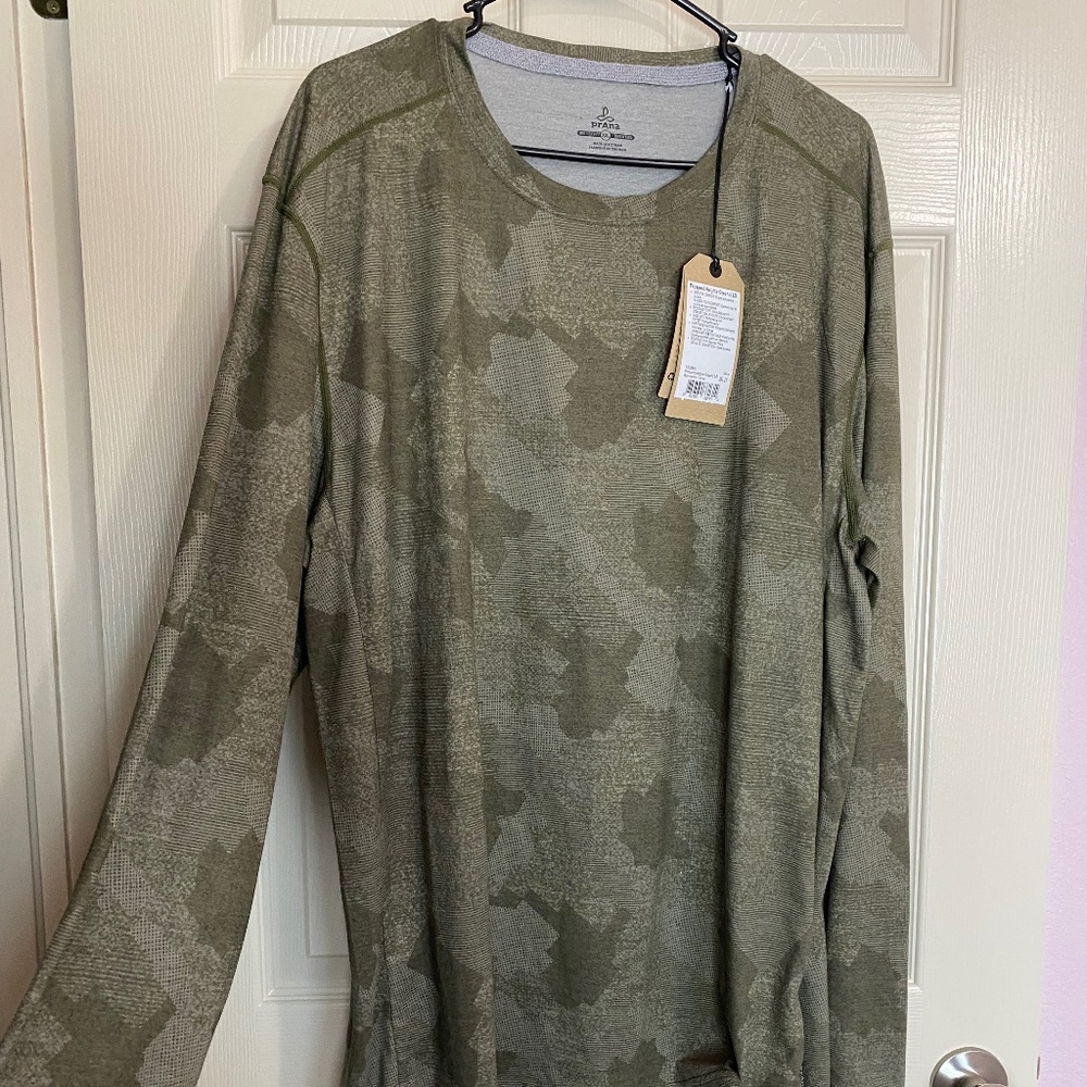 Prana Camo NWT LS Tee Sz 2X
